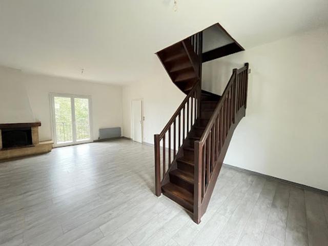 Location Appartement 4 pièces 135 m2 Saint Chamond