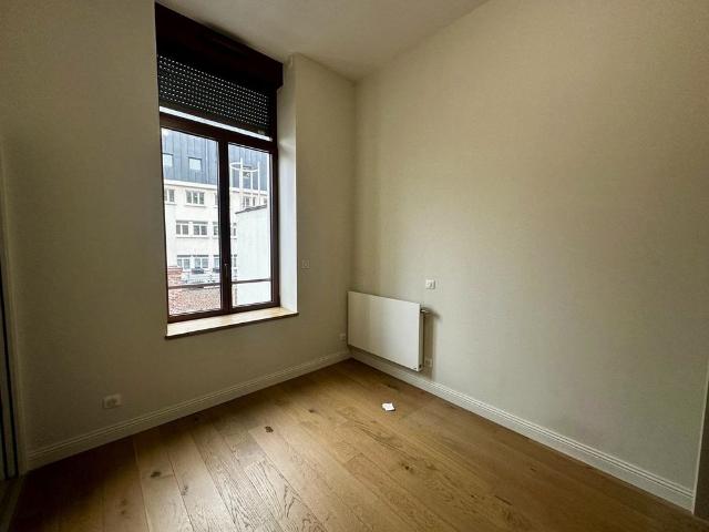 Location Appartement 4 pièces 139m² LILLE 59000