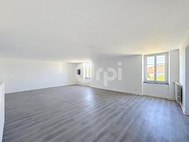 Location Appartement 4 pièces 141.97 m2 Humes Jorquenay