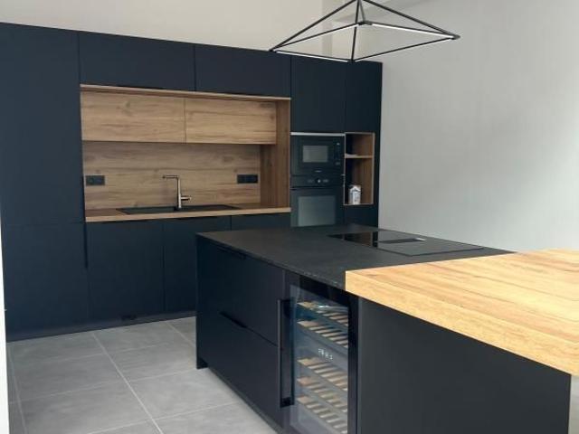 Location Appartement 4 pièces 150m² AMIENS 80000