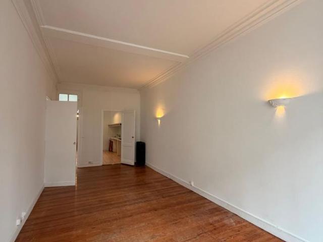 Location Appartement 4 pièces 152m²