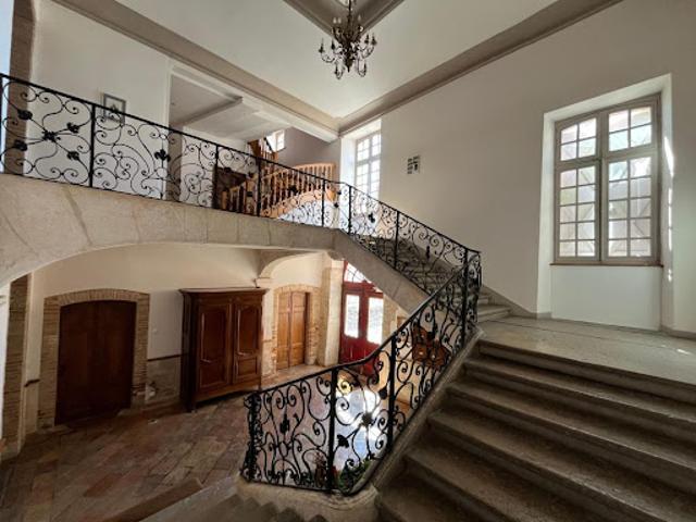Location Appartement 4 pièces 162.2 m2 Caussade