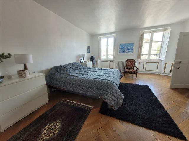 Location Appartement 4 pièces 166m²