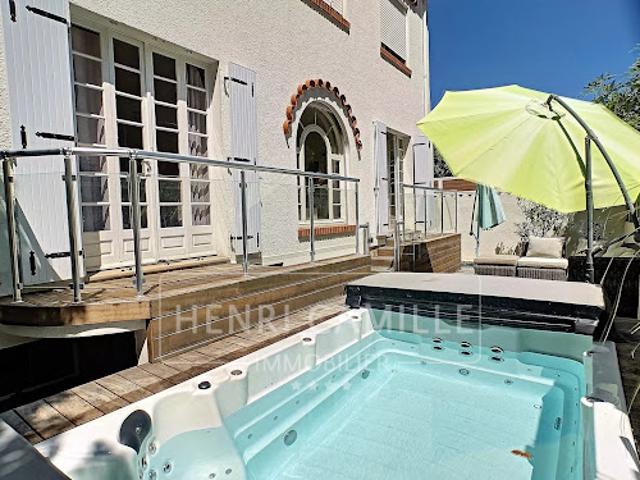 Location Appartement 4 pièces 182 m2 Le Cannet