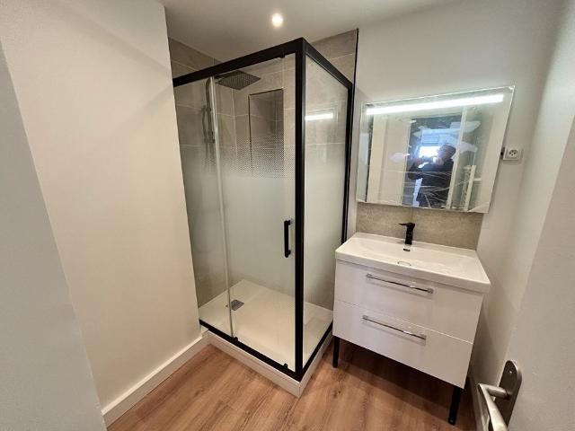 Location appartement, 4 pièces, 3 chambres, surface 71m²