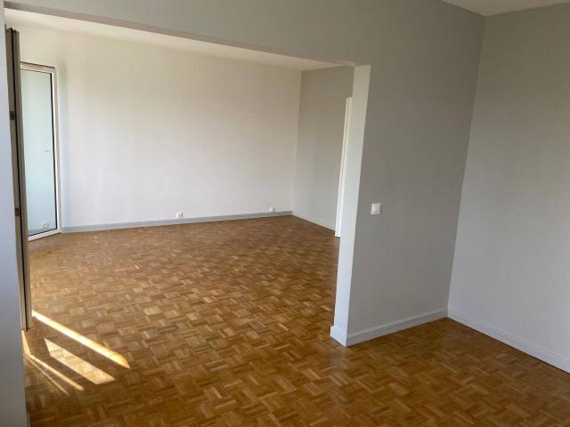 Location appartement 4 pièces traversant 75m²