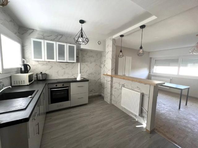 Location Appartement 4 pièces 68 m2 à Pessac
