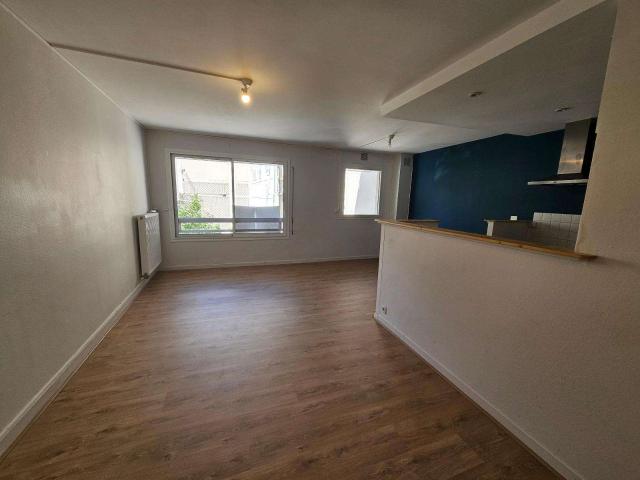 Location appartement 4 pièces Angers Centre 49
