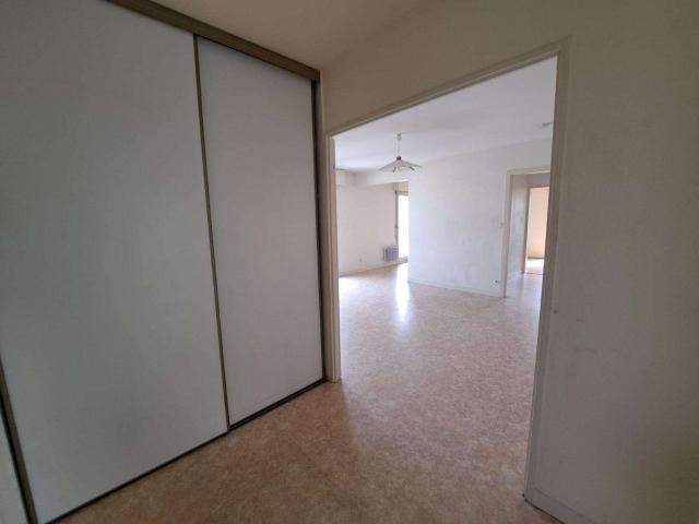 Location appartement 4 pièces Angers Saint Jacques Nazareth 49