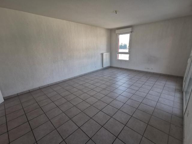 Location appartement 4 pièces GRENOBLE 103m² à 945.04€/mois CDC Habitat
