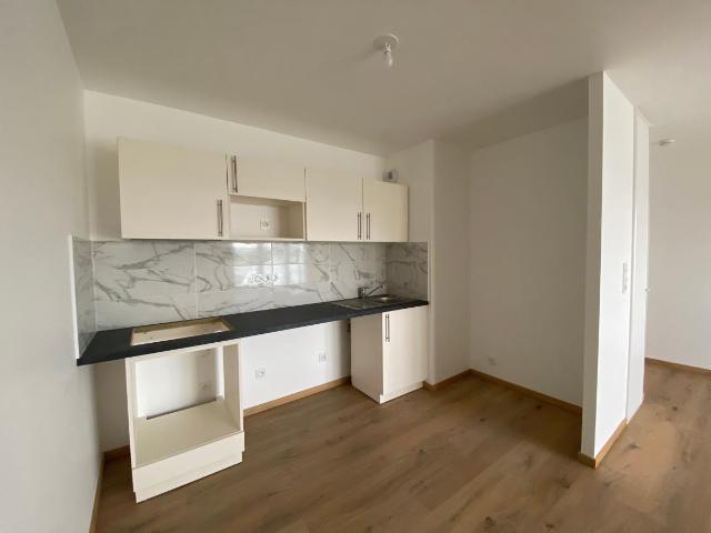 Location appartement 4 pièces LAVAL 82m² à 813.63€/mois CDC Habitat