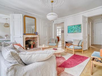 Location Appartement 4 pièces Meublé 140m² PARIS 2ème