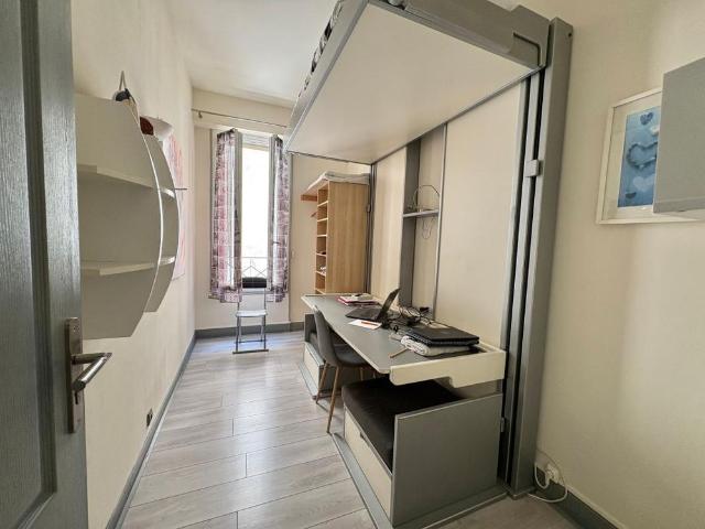 Location Appartement 4 pièces Meublé 77m² NICE 06000