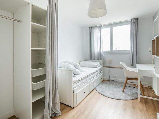 Location Appartement 4 pièces Meublé 84m² NANTES 44100