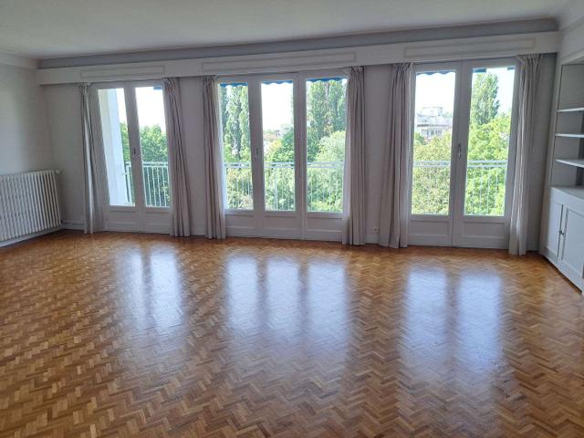 Location appartement 4 pièces Nantes Centre Ville 44