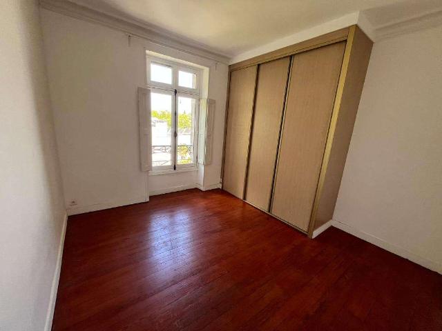 Location appartement 4 pièces Nantes Centre Ville 44