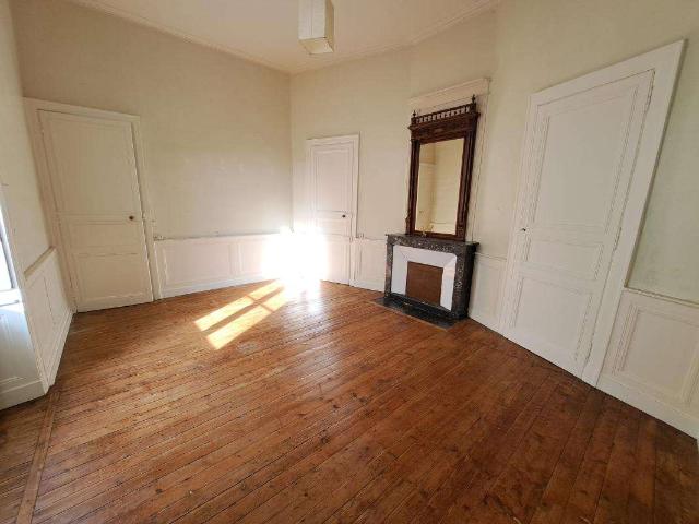 Location appartement 4 pièces Nantes Centre Ville 44