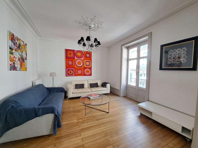 Location appartement 4 pièces Nantes Centre Ville 44