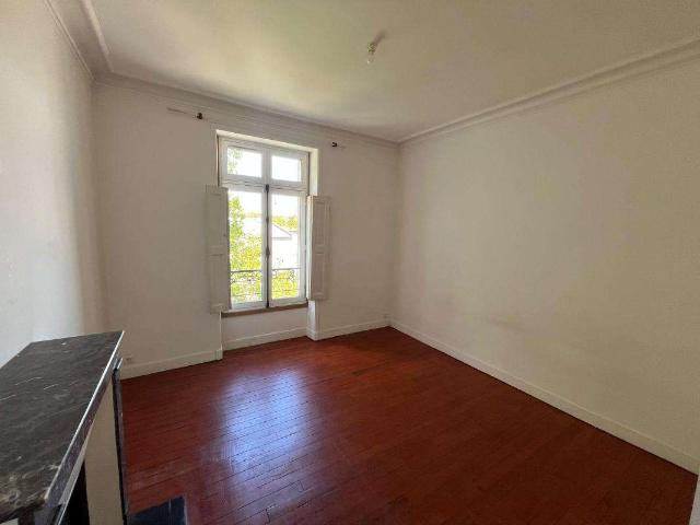 Location appartement 4 pièces Nantes Centre Ville 44