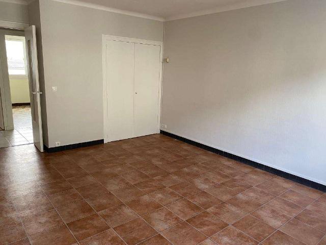 Location appartement 4 pièces Nantes Rond Point de Paris Blanche de Castille 44