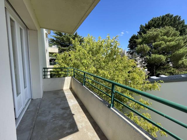 Location appartement 4 pièces Nantes Rond Point De Rennes 44