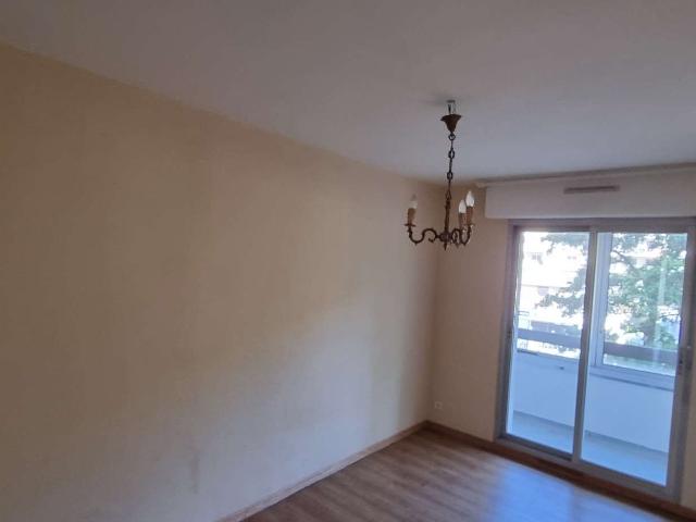 Location appartement 4 pièces Rennes Bourg L'evêque 35