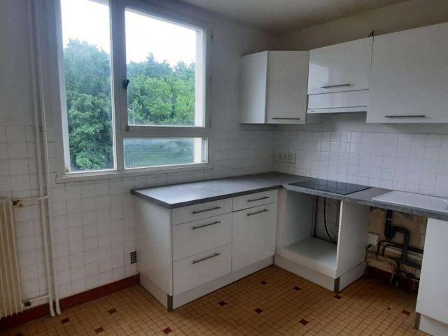 Location appartement 4 pièces Rennes Brequigny 35