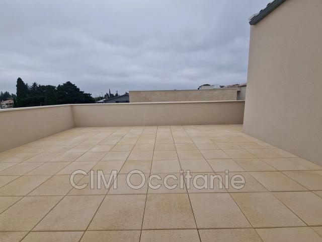 Location appartement 4 pièces Rodilhan 79 m²