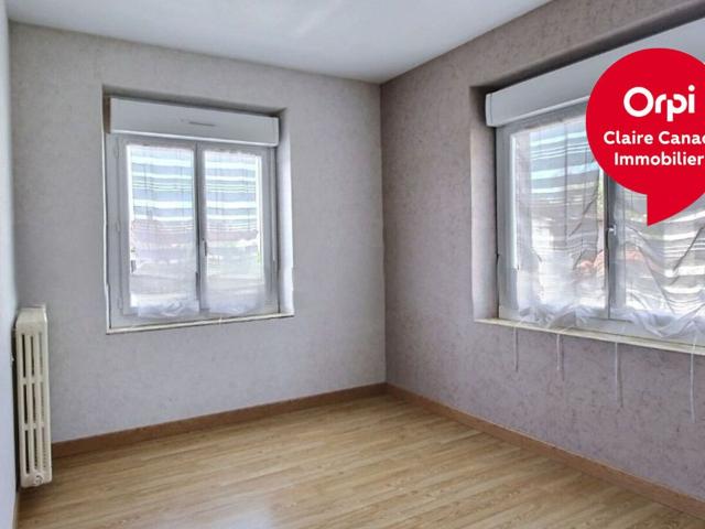 Location appartement, 53.42 m² T 3 à Castres, 570 €