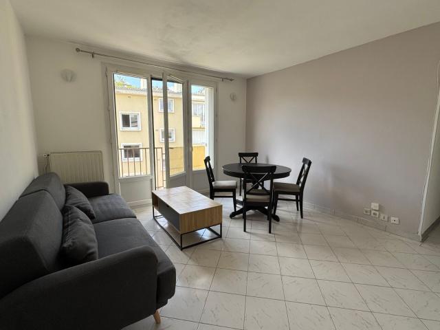 Location appartement, 53.35 m² T 3 à Joinville le Pont, 1 400 €