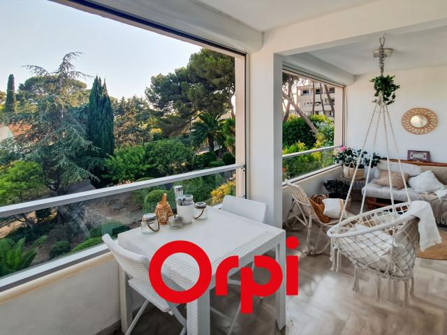 Location appartement, 50.7 m² T 2 à Sanary sur Mer, 917 €