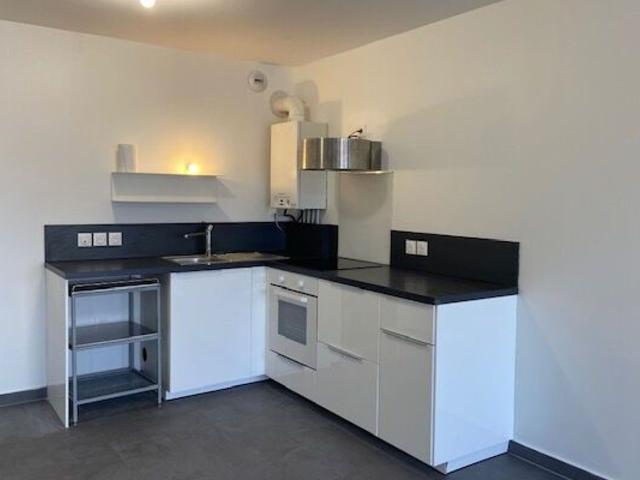 Location appartement, 50.95 m² T 1 à Noisy le Grand, 988 €