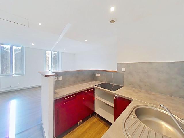Location appartement, 50.04 m² T 2 à Valence, 550 €
