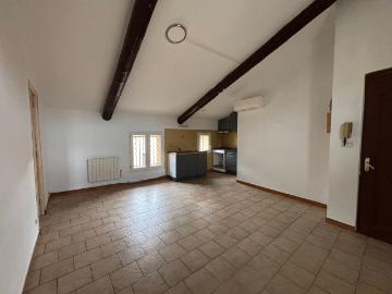Location appartement 50 m², Monteux 84170 Vaucluse