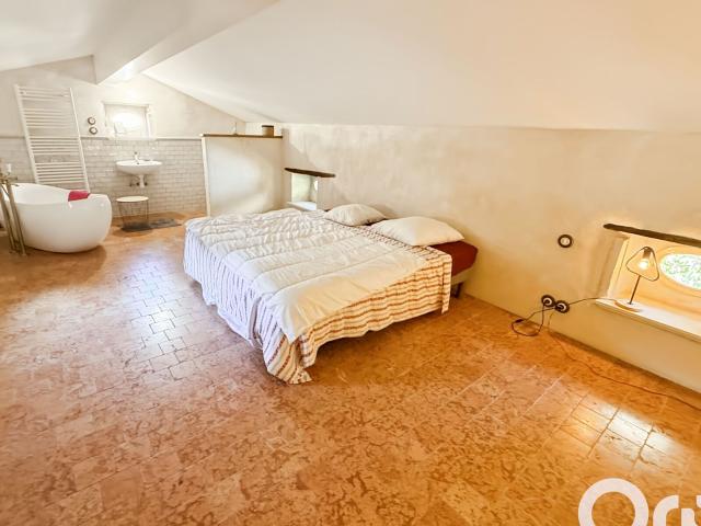Location appartement, 52.58 m² T 2 à Bollène, 715 €