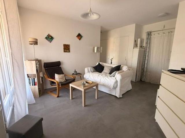 Location appartement, 52.68 m² T 2 à Oullins, 850 €