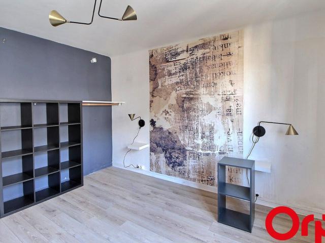 Location appartement, 52.84 m² T 4 à Marseille 3, 850 €