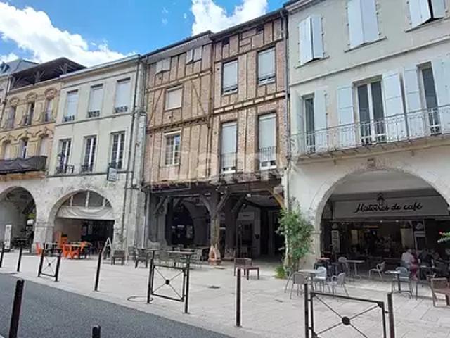 location appartement, 52.95 m² au dernier étage