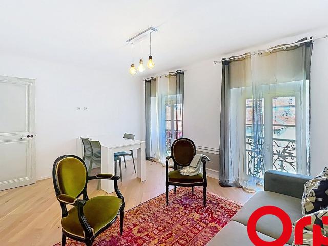 Location appartement, 57.51 m² T 3 à Menton, 1 580 €