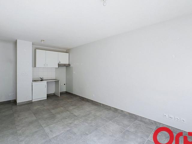 Location appartement, 54.86 m² T 3 à Pierre Bénite, 895 €