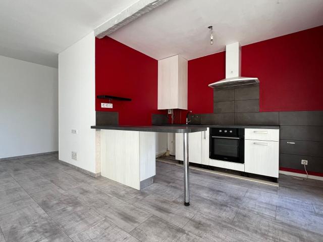 Location appartement, 54.15 m² T 2 à Mâcon, 650 €