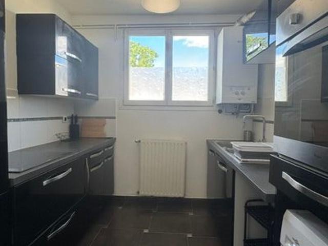 Location appartement, 55.44 m² T 3 à Sevran, 1 230 €