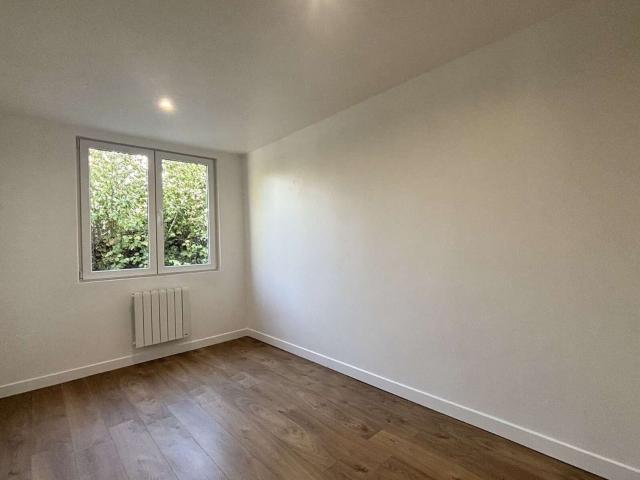 Location appartement, 55.07 m² T 3 à Perthes, 900 €