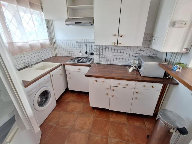 Location appartement, 55 m² T 3 à Pessac, 890 €