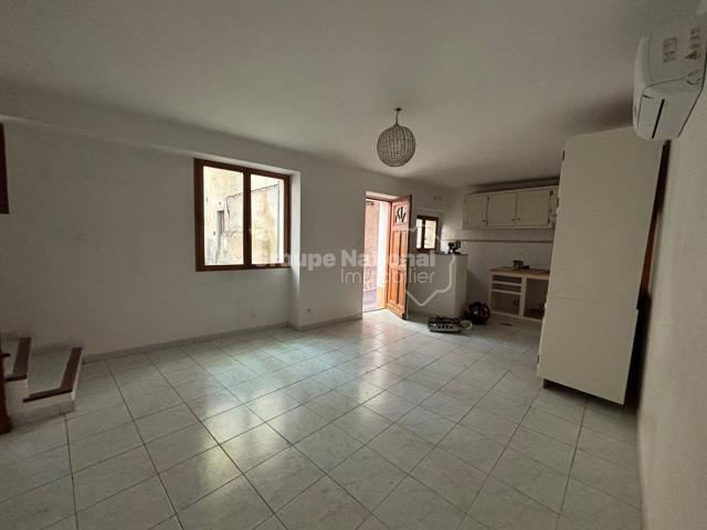 Location appartement 56 m², Monteux 84170 Vaucluse