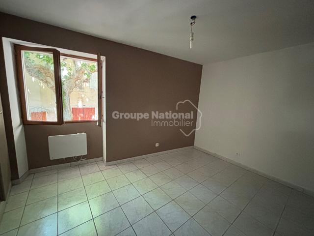 Location appartement 56 m², Monteux 84170 Vaucluse