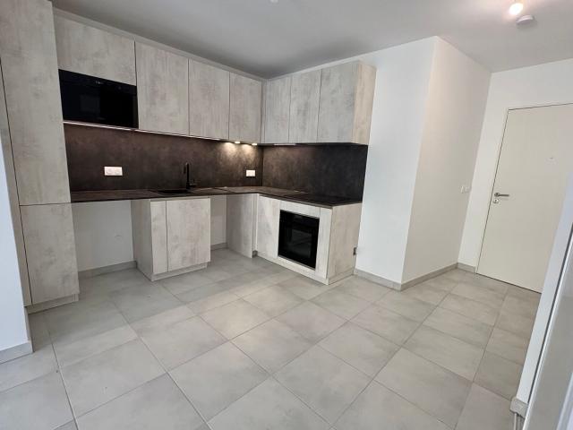 Location appartement, 58.78 m² T 3 à Nice, 1 315 €