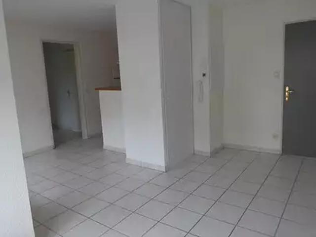 location appartement, 58.7 m² terrasse parking