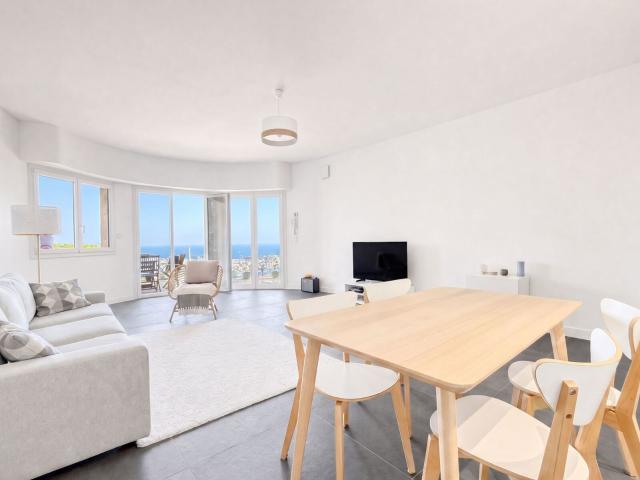 Location appartement, 58.96 m² T 2 à Villefranche sur Mer, 2 600 €