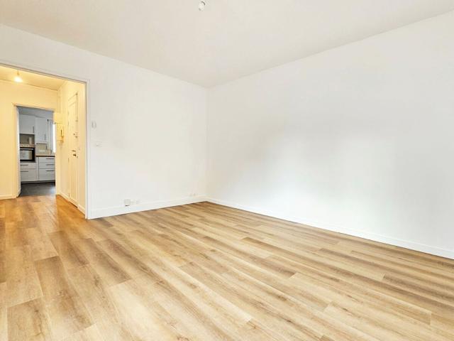 Location appartement, 58.16 m² T 3 à Vanves, 1 762 €
